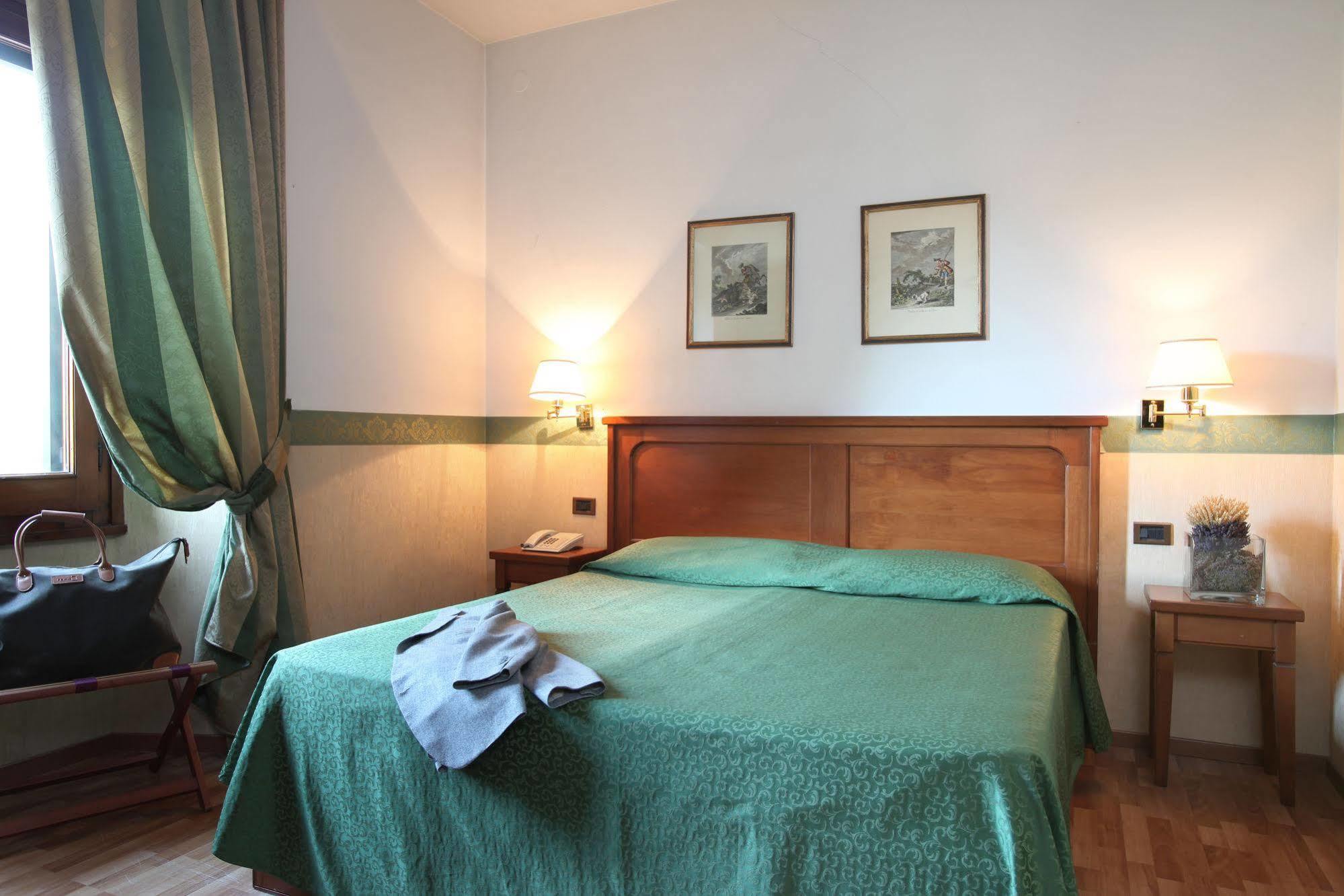 Hotel Golf Firenze Esterno foto